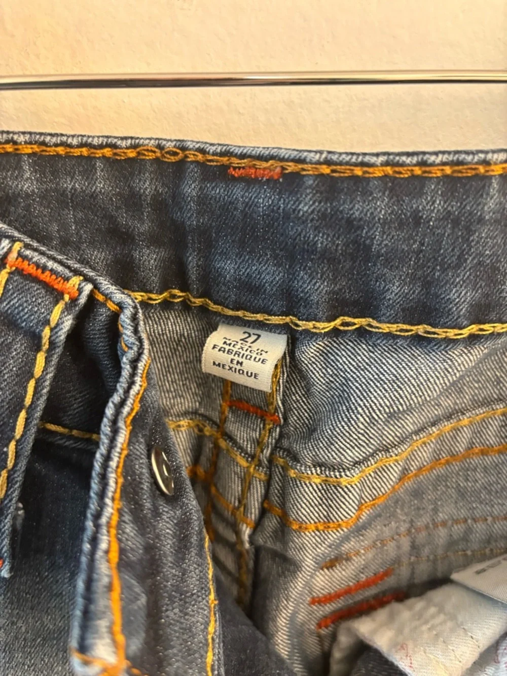 True Religion Dark Wash Women’s Jeans - Classic Slim Straight Fit, 27 w, 32 l - Picture 6 of 6
